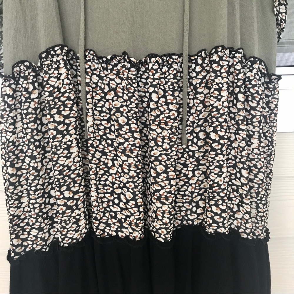 Block patterned dress - Picture 2 of 4